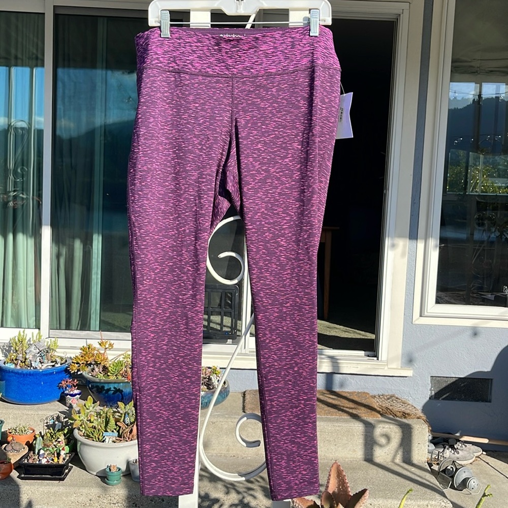 Purple/pink full length leggings